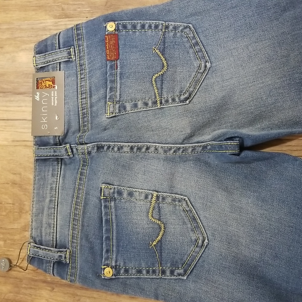7 For All Mankind Girls NWT Skinny Jean 5 - Picture 3 of 5